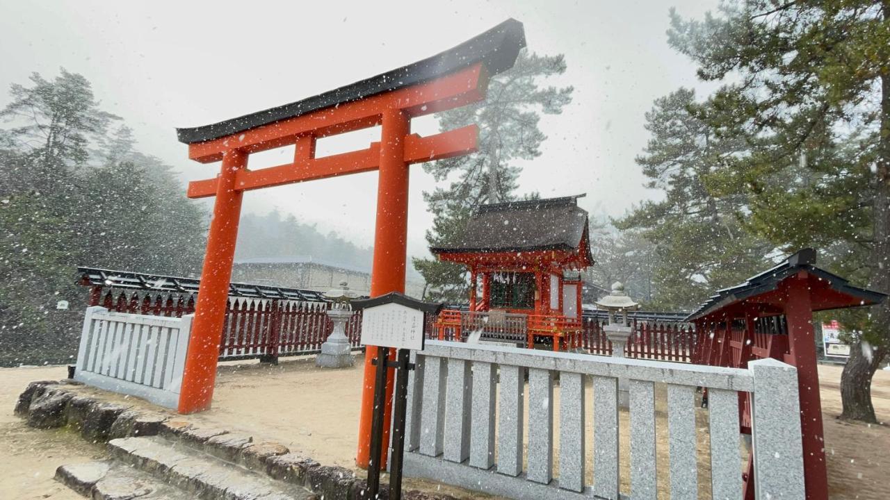Отель Miyajima Morinoyado Хацукаити Экстерьер фото