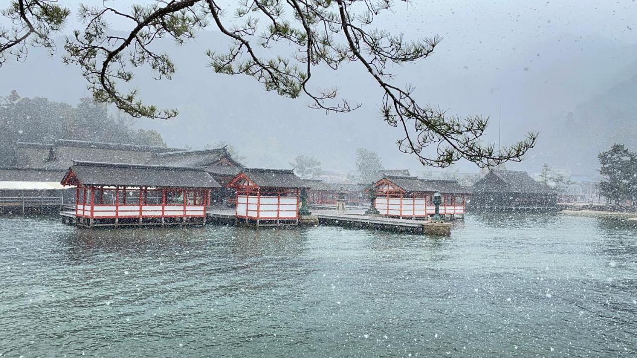 Отель Miyajima Morinoyado Хацукаити Экстерьер фото