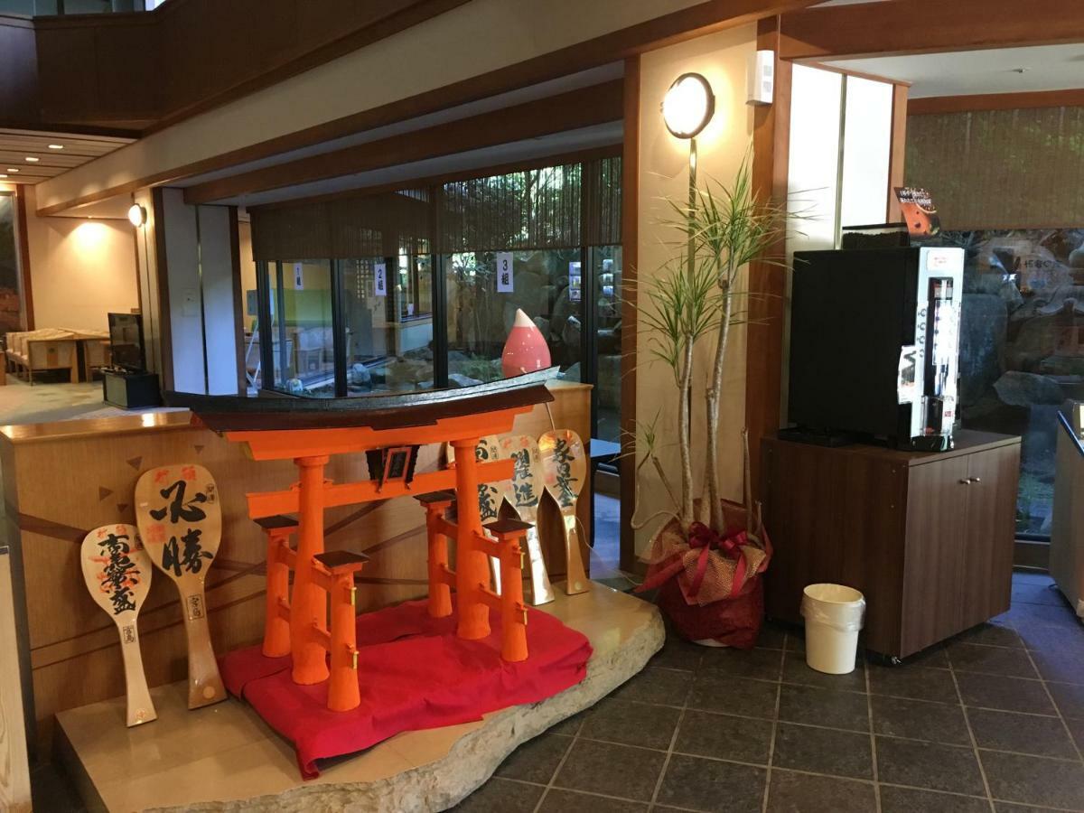 Отель Miyajima Morinoyado Хацукаити Экстерьер фото