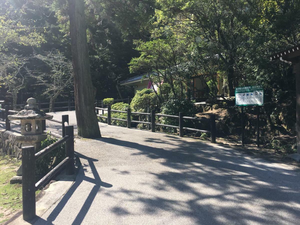 Отель Miyajima Morinoyado Хацукаити Экстерьер фото