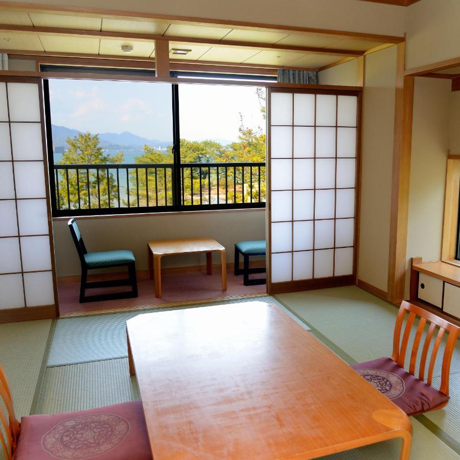 Отель Miyajima Morinoyado Хацукаити Экстерьер фото